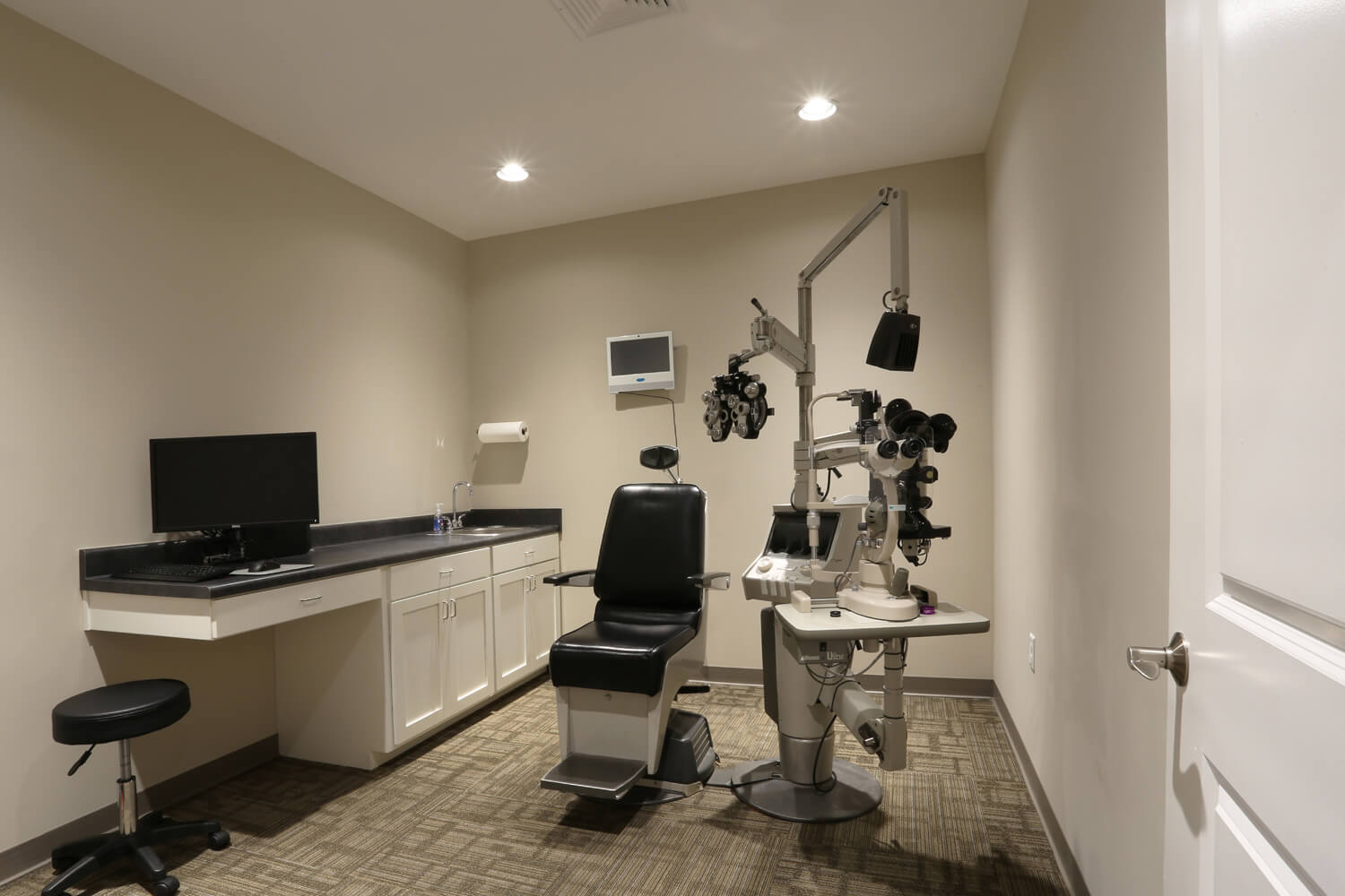 Pike Road Family Eyecare Designed by Foshee Architecture – Optometry Exam Room