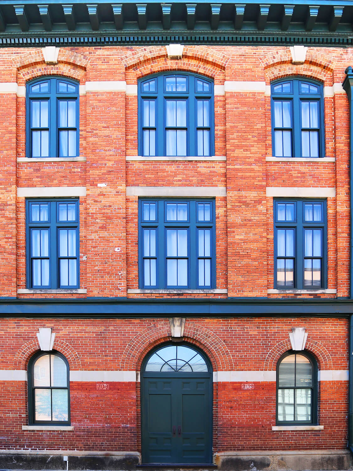 Printing Press Lofts Designed by Foshee Architecture – New Exterior Windows