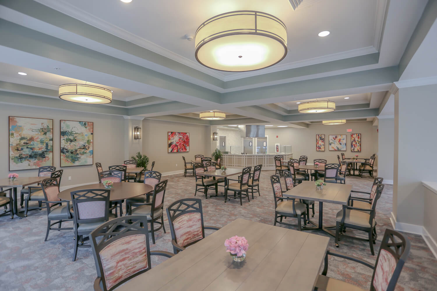Grand South Senior Living - Dining Room - Designed by Foshee Architecture