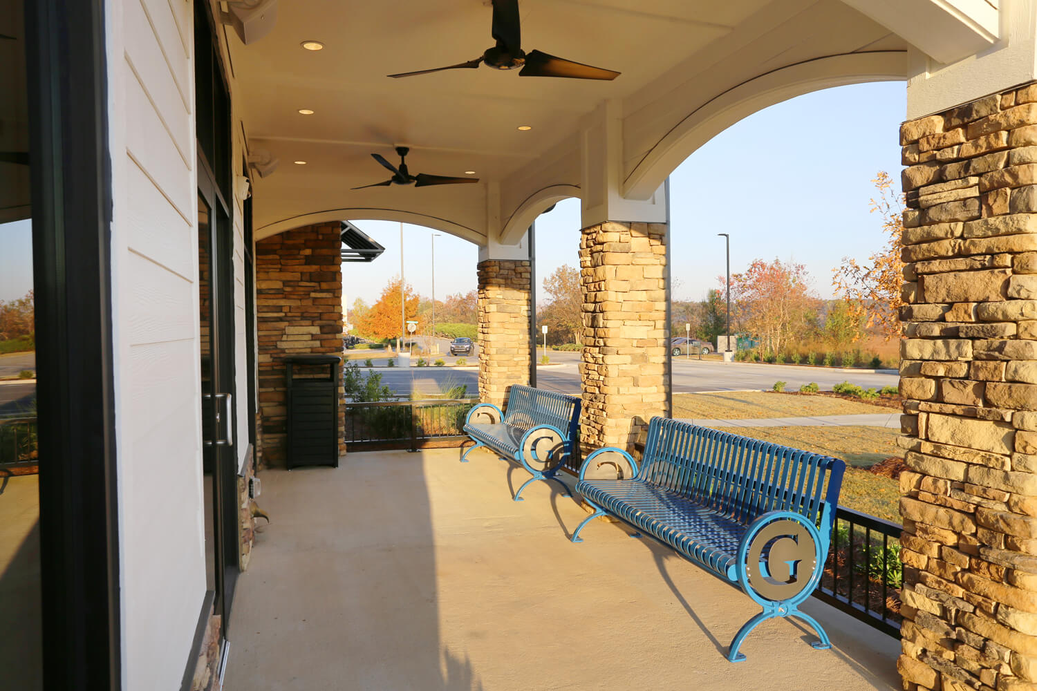 Guardian Credit Union - Wetumpka - Covered Patio - Designed by Foshee Architecture